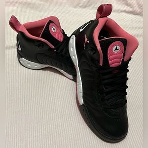 BARND NEW JORDAN JUMPMAN PRO SHOES!